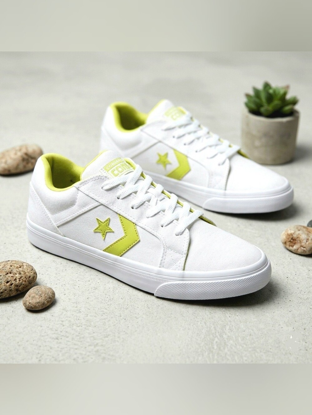 Converse El Distrito 2.0 OX Mens Size 11 White Green Canvas